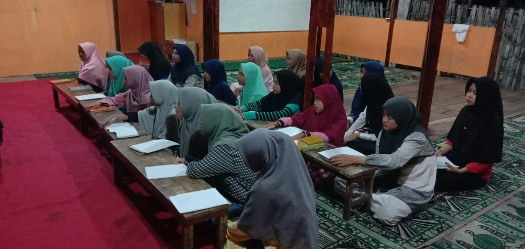 Ilmu Adalah Pondasi Ibadah, Simak Penjelasannya