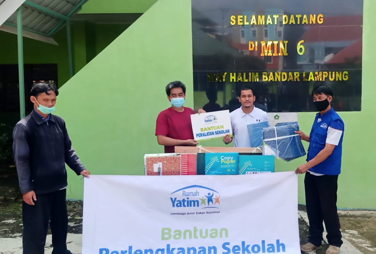 Bantuan Sarana Prasarana Pendidikan Rumah Yatim untuk MIN 6 Bandar Lampung