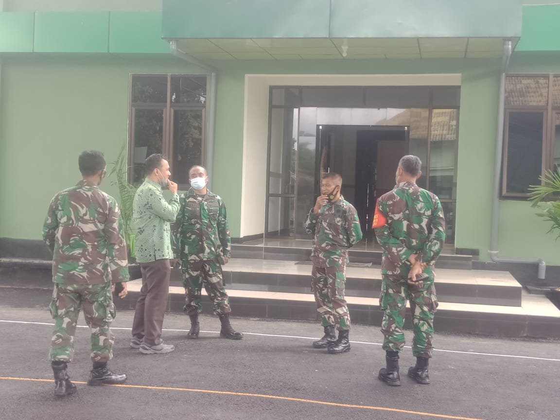 Kasilog Korem 082/CPYJ beserta Tim Tinjau Hibah Bangunan Kodim 0811/ Tuban