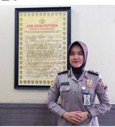 Briptu Rizka Polwan Cantik dari Kesatuan Polda Sumsel yang Mengcover Lagu Al-Waba
