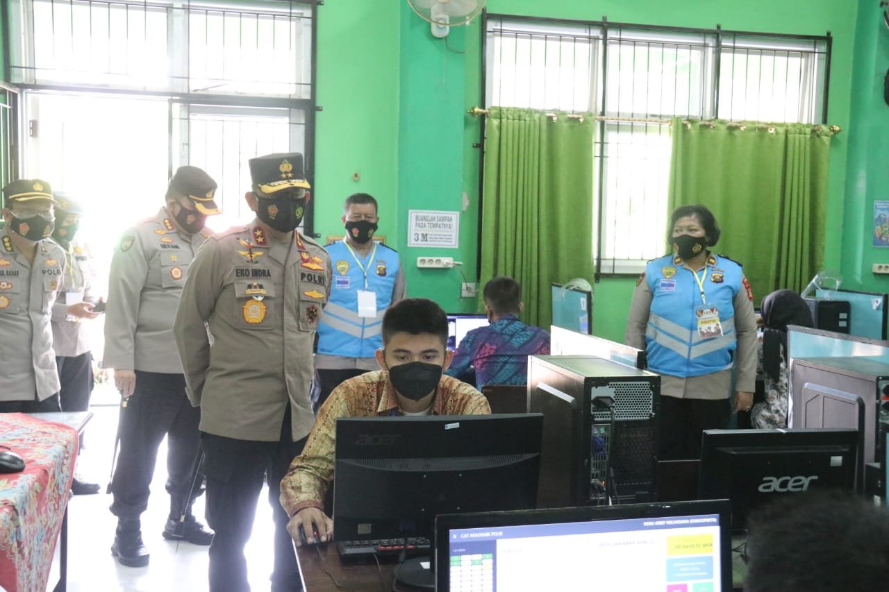 Kapolda Sumsel Cek & Ricek Pelaksanaan Test Akademik Penerimaan Bintara dan Tamtama T.A.2021