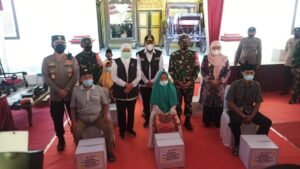 Forkopimda Jatim Memantau Jalannya Vaksinasi Massal di Sumenep Madura