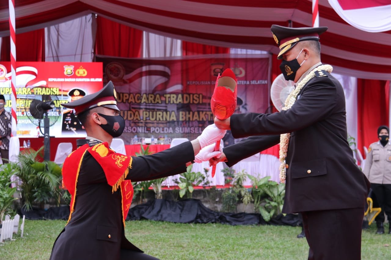 Kapolda Sumsel Lepas 220 Polisi Pensiun