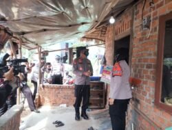 Kapolda Sumsel Berikan Bantuan di Kelurahan Talang Betutu