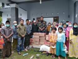Aris Wahjudi Santoso Berikan Bantuan pada Warga yang Terdampak Letusan Semeru
