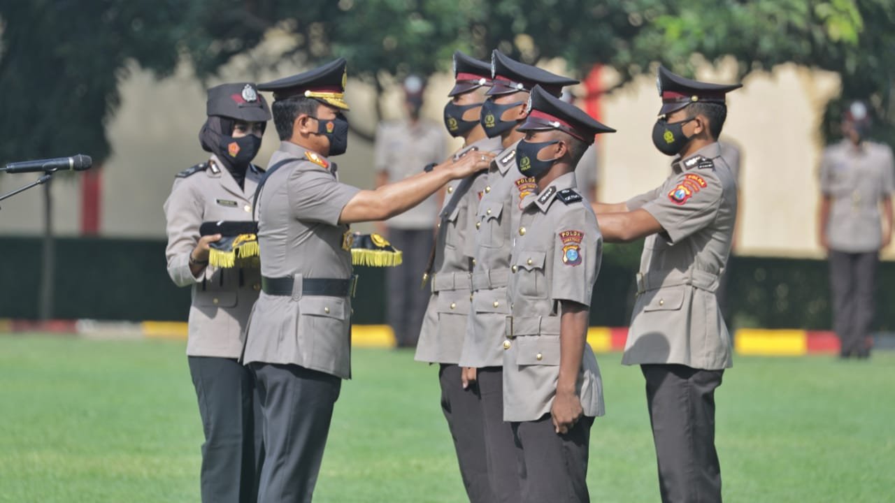 Kapolda Jatim Lantik 750 Bintara Remaja di SPN Polda Jatim