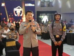 Sejumlah Penghargaan Diberikan Pada Acara Kapolda Jatim Award 2022