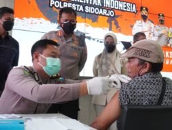 Polresta Sidoarjo Terus Masifkan Vaksinasi Booster bagi Lansia dan Himbau Masyarakat Disiplin Prokes