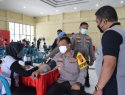 Kapolresta Sidoarjo Ikuti Rikkes Berkala dan Besuk Anggota Sakit
