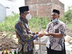 Wabup Sidoarjo Sumbang Material Pembangunan TPQ Darul Istiqomah