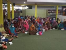 Acara Haul Sesepuh Desa Di Ikuti Semua Warga Masyarakat Desa Kebaron