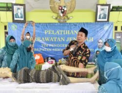 TP-PKK Kabupaten Sidoarjo Latih Anggotanya Cara Perawatan Jenazah Dengan Penyakit Menular