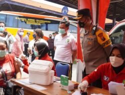 Vaksinasi Booster di Terminal Purabaya Terus Dimasifkan
