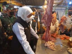 Bupati Sidoarjo dan Gubernur Jatim Memastikan Harga Kebutuhan Pokok di Sidoarjo jelang Ramadan Aman
