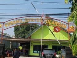 Koramil 0816/05 Kecamatan Tulangan Kabupaten Sidoarjo Memberikan Bantuan Tunai Sebanyak 1366 Kepada Pedagang Kaki Lima Dan Warung Di Setiap Desa Kecamatan Tulangan Secara Bergantian