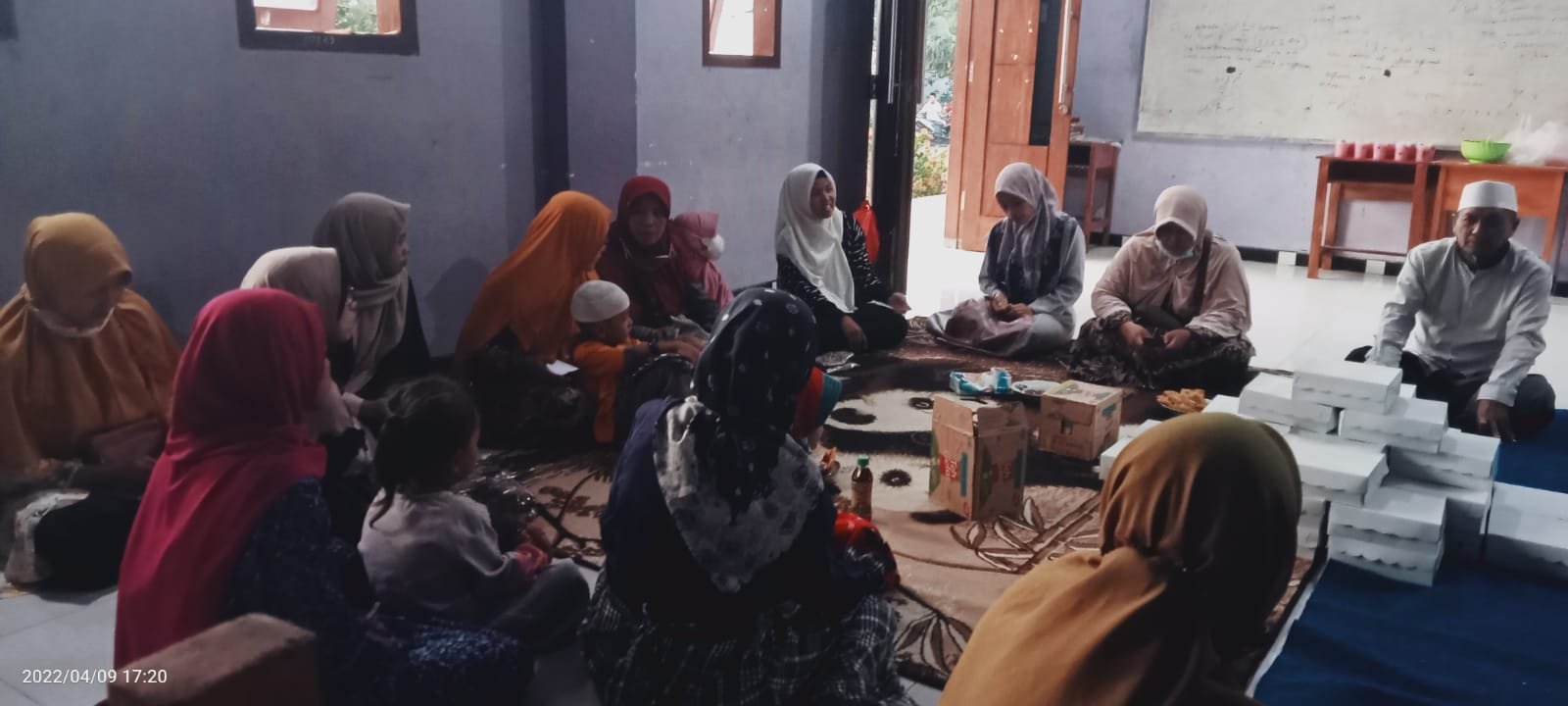 Guna Mempererat Silaturahmi, MA Khomsani Nur Gelar Buka Bersama Dewan Guru dan Komite