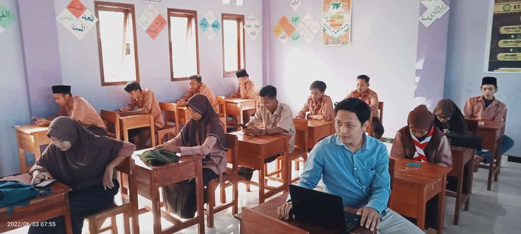 MA Khomsani Nur Sukses Gelar Ujian PAT