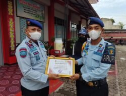 Beri Penghargaan Regu Pengamanan Periode Bulan Agustus, Kepala Rutan Kota Agung Sebut Jangan Menyerah Untuk Menjadi Yang Terbaik