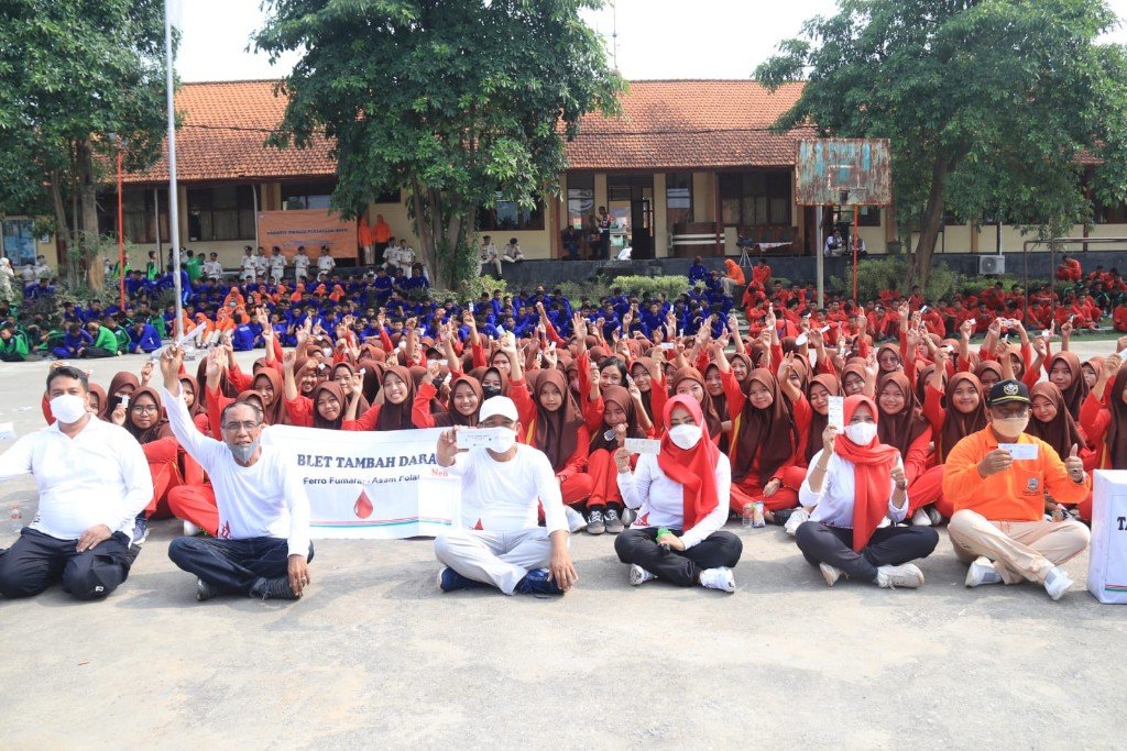 Bupati Mojokerto Kampanyekan Minum Tablet Tambah Darah di SMKN 1 Jetis