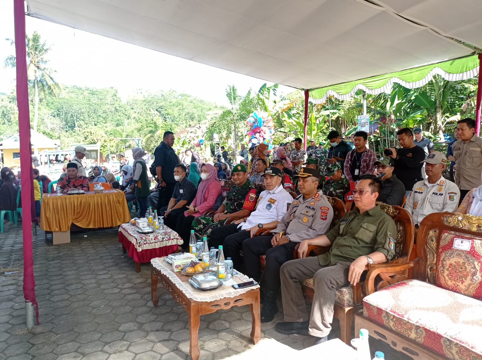 Kapolres Pesawaran Bersama Forkopimda Tinjau Langsung Pilkades Serentak Tahun 2022