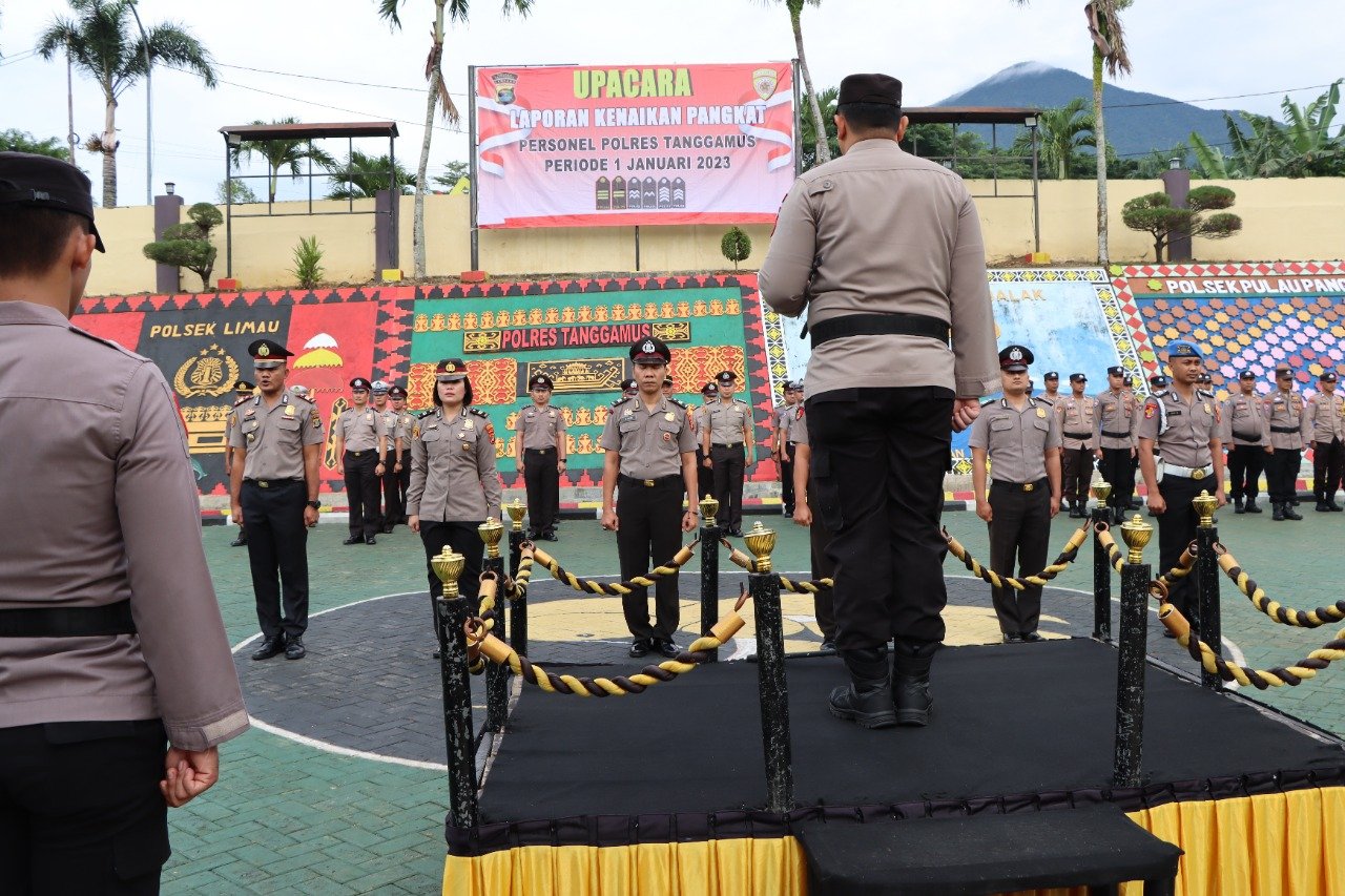Puluhan Personel Polres Tanggamus Naik Pangkat