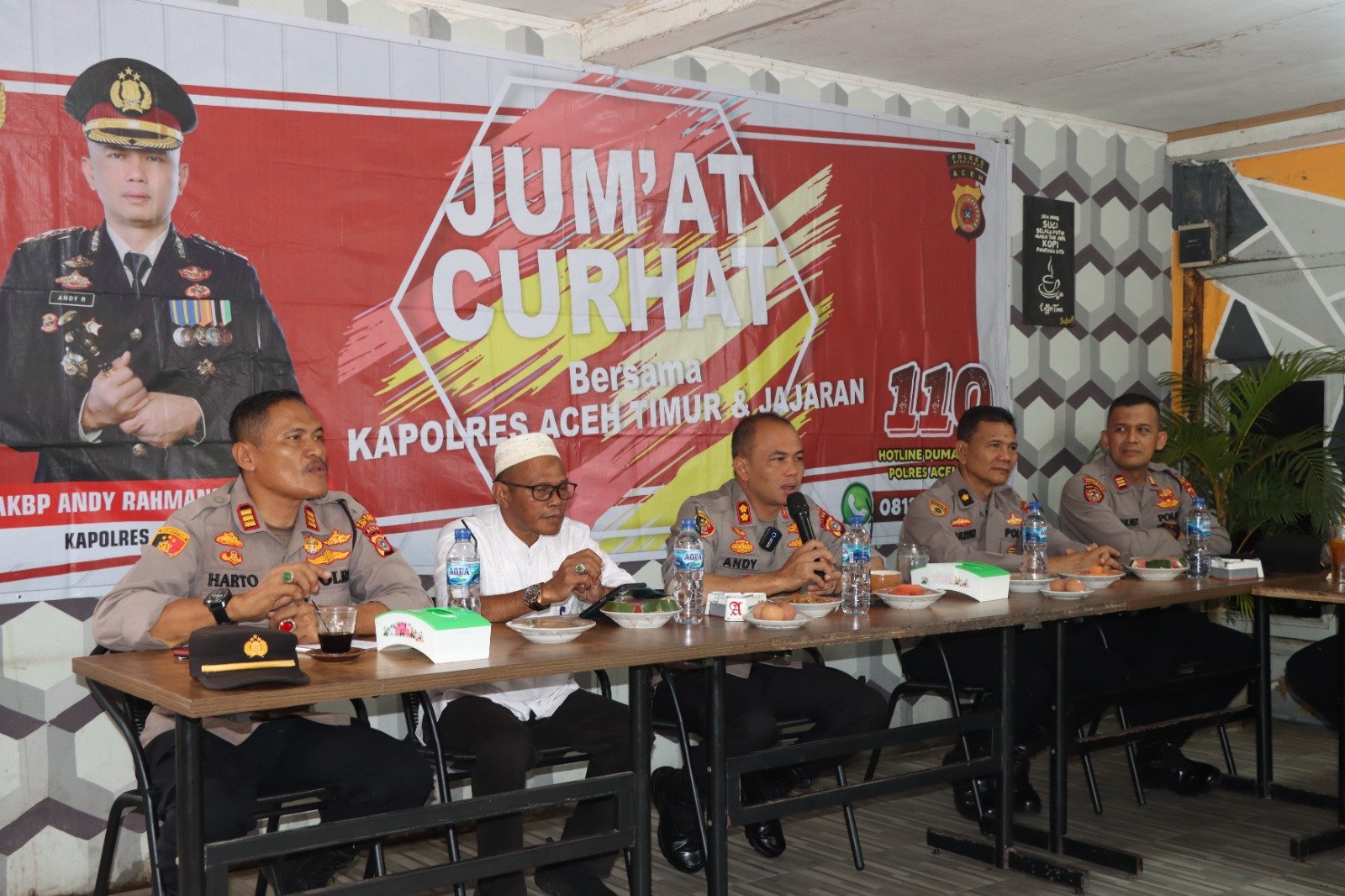 Gelar Jumat Curhat di Idi Rayeuk, Kapolres Aceh Timur: Kami Butuh Saran dan Kritik dari Masyarakat