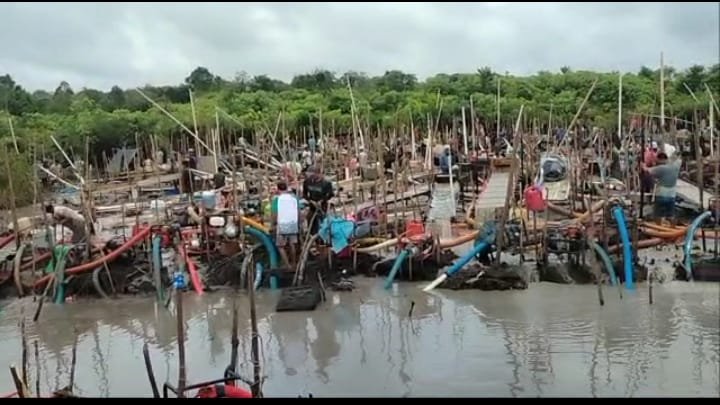 Hutan Kawasan di Air Sabak Sungai Selan Dihajar Penambang Timah Ilegal