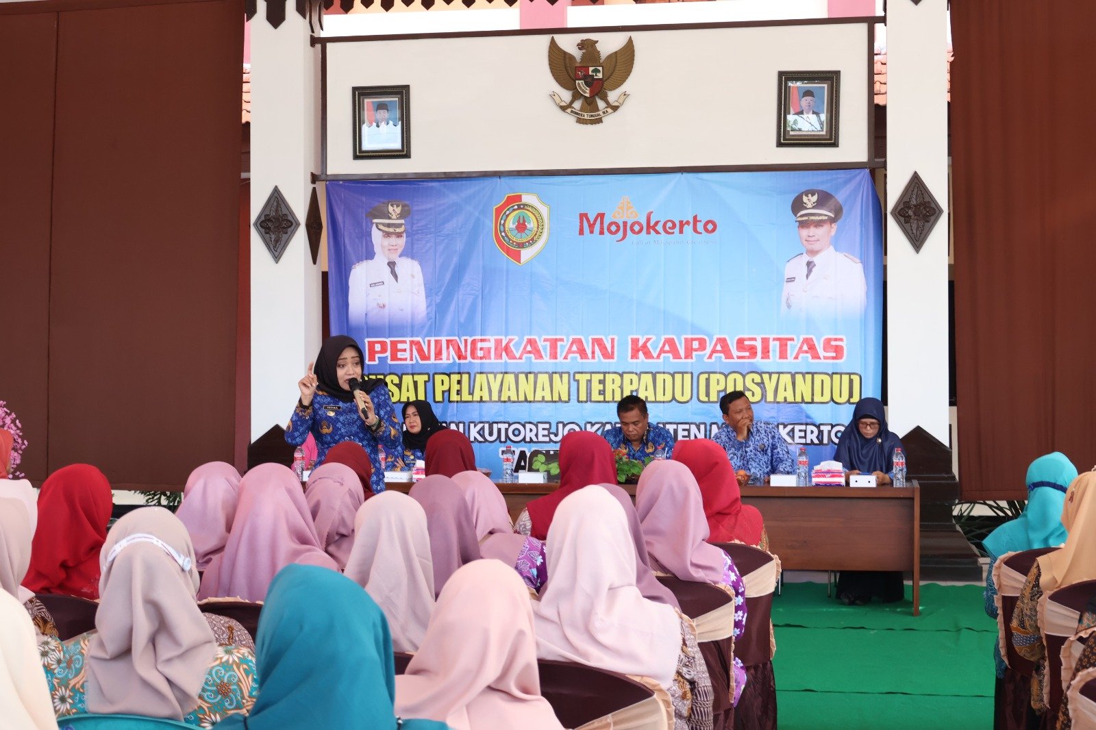 Konsen Turunkan Angka Stunting, Ini Pesan Bupati Ikfina untuk Posyandu