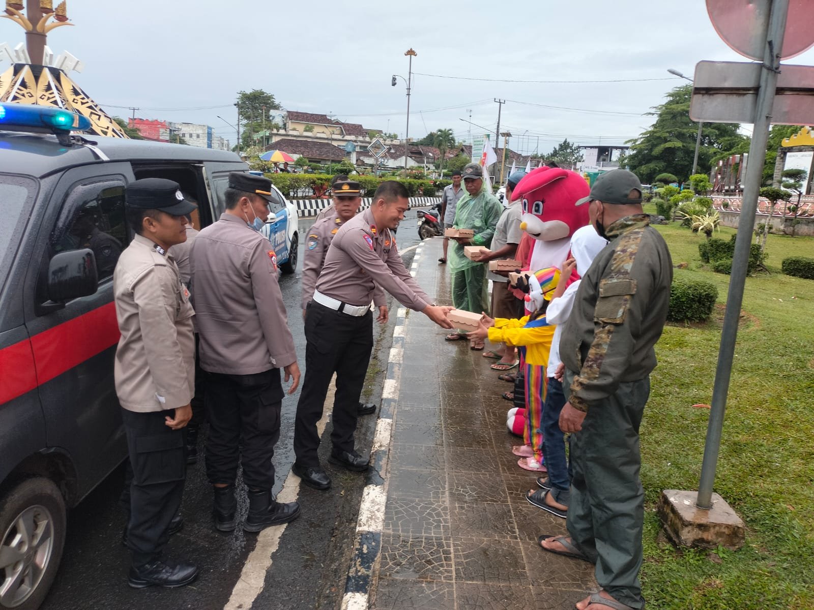 Bantuan Kemanusiaan Untuk Negeri, Polres Lampung Utara Gelar Berbagi Berkah Ramadhan