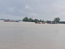 Galian C Kembali Marak di Alur Pelayaran Sungai Musi