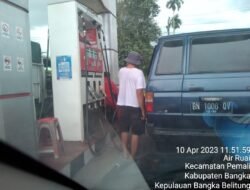 SPBU 2433294 Air Ruai Kecamatan Pemali Membiarkan Pengerit Minyak BBM Menguasai Steak Pengisian