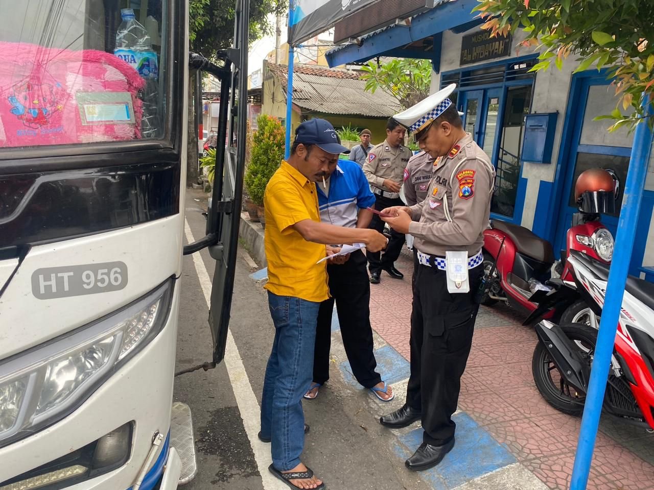 Polresta Banyuwangi Berhasil Amankan 2 DPO Polda Metro Terkait Kasus Pembunuhan