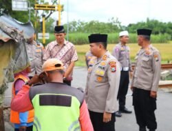 Jelang Idhul Fitri, Kapolres Magetan Atensi Perlintasan Sebidang KA Tanpa Palang Pintu