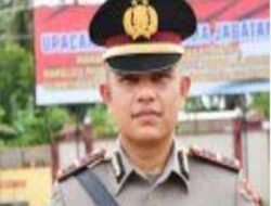 Penipu Berkedok Mengatasnamakan kapolsek Peureulak Barat di profil