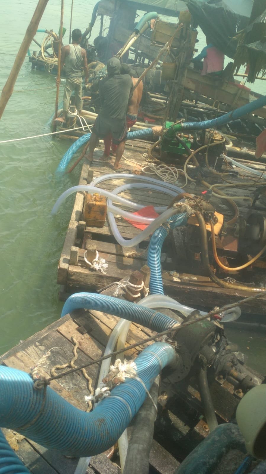 Aktivitas Tambang Timah Iilegal di Perairan Laut Selindung Desa Air Putih Mentok