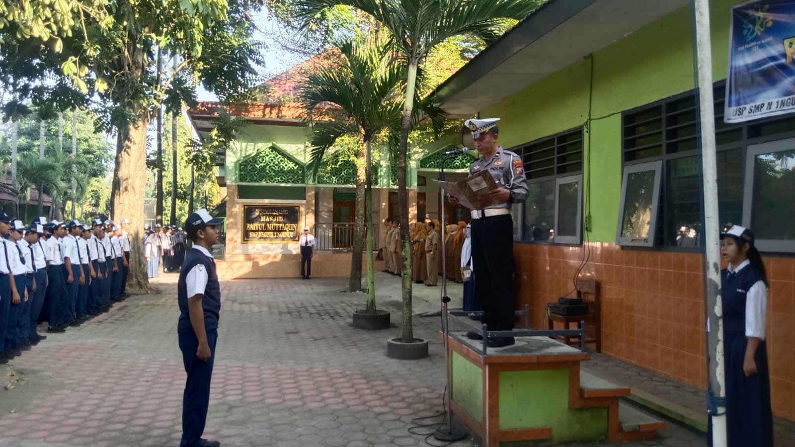 Polres Tulungagung Blusukan ke Sekolah Tanamkan Generasi Muda Yang Disiplin dan Berbudi Luhur
