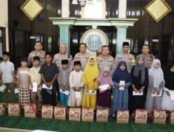 Kunjungi Polres Situbondo, Kapolda Jatim Tanam Pohon Pule dan Santuni Anak Yatim