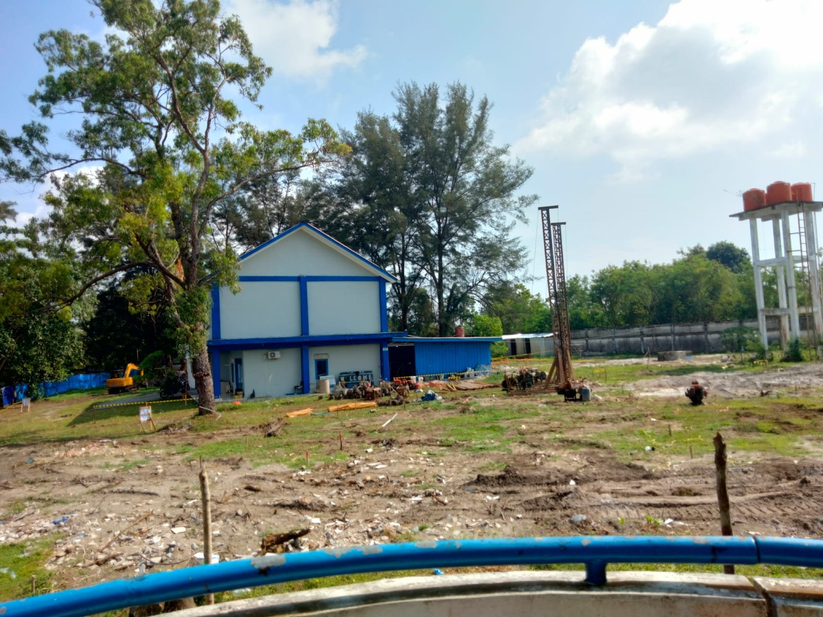 Proyek Pembangunan Gedung Kuliah Polman Dengan Anggaran Lumayan Besar Baru Mencapai 17% Dalam Pengerjaan