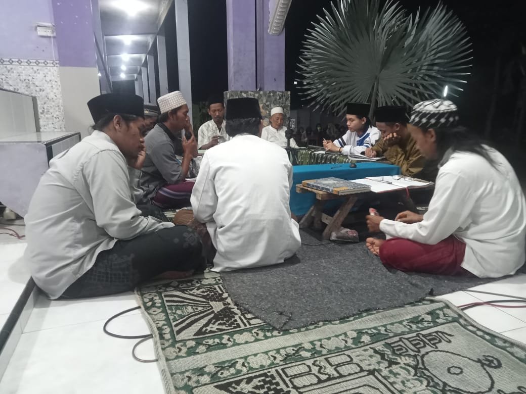 Profil Pondok Pesantren Khomsani Nur Klanting Lumajang