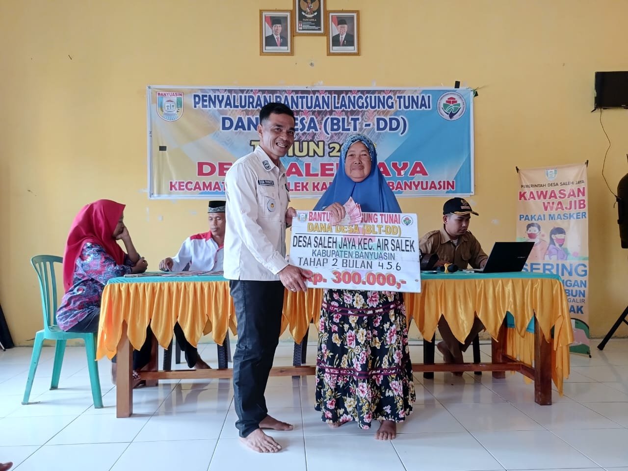 Pemdes Saleh Jaya salurkan BLT Dana Desa Triwulan 2 tahun 2023