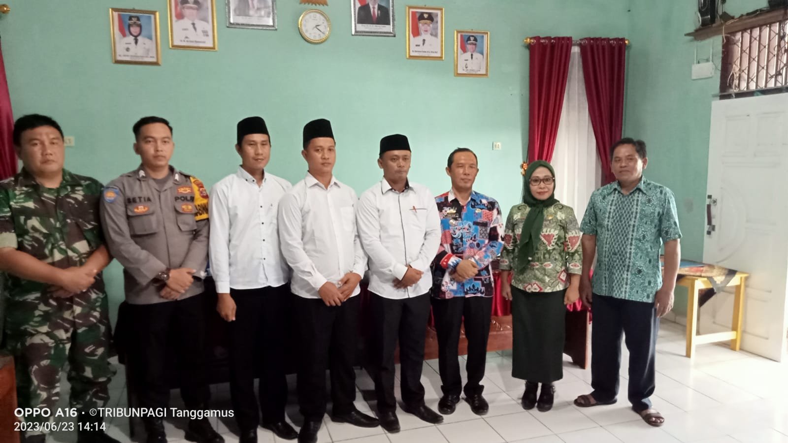 Kepala Pekon Kotaagung Di Hadiri Forkopimcam Lantik Tiga Aparatur Pekon Baru