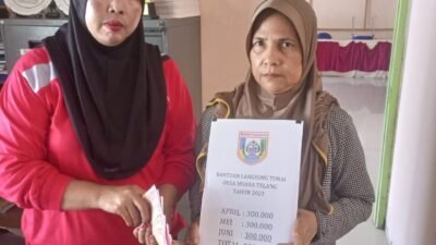 Pemdes Muara Telang Salurkan BLT DD Tahap II 2023