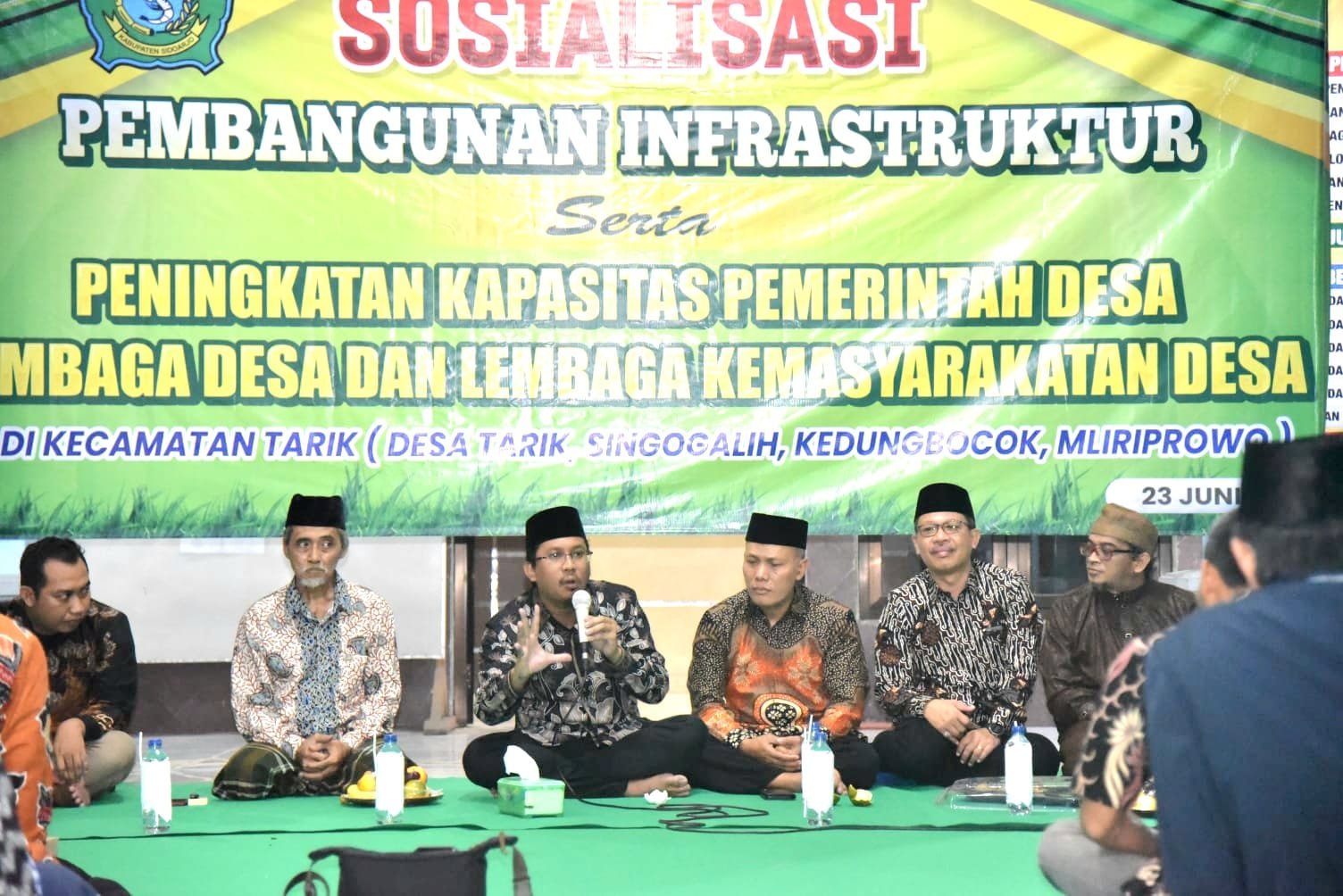 Gus Muhdlor Sampaikan Jalan Desa Tarik-Mliriprowo Bakal Ditutup Imbas Ada Proyek Betonisasi