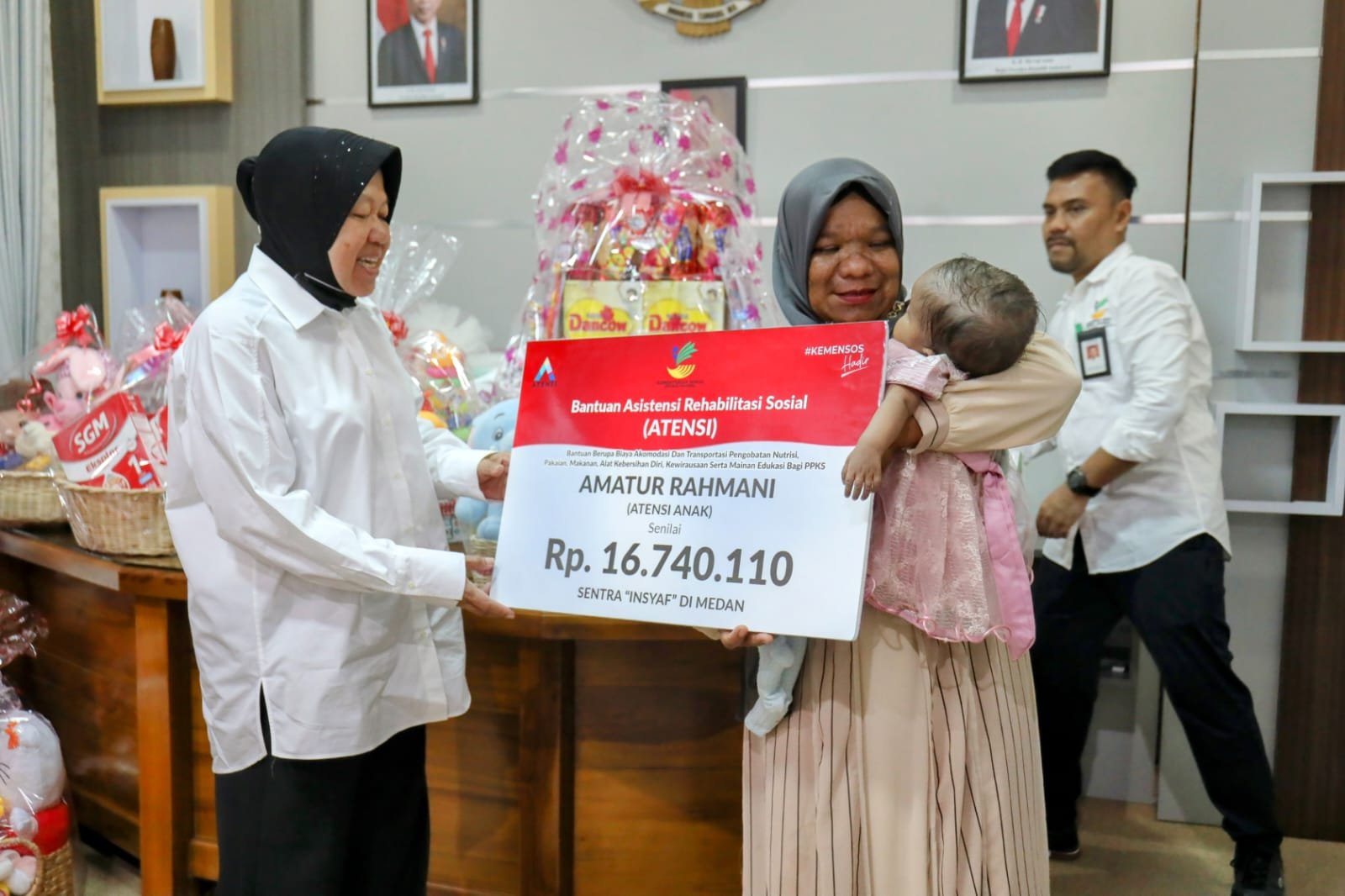 Kemensos RI Berikan Bantuan Dan Berkerjasama Dengan kitabisa com.