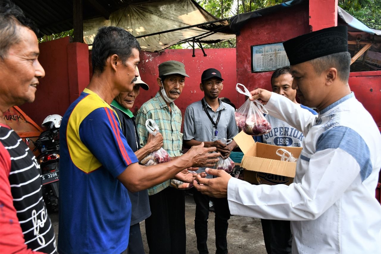 Berkah Hari Raya Idul Adha 1444 H, Kodim 0815/Mojokerto Bagikan Daging Kurban
