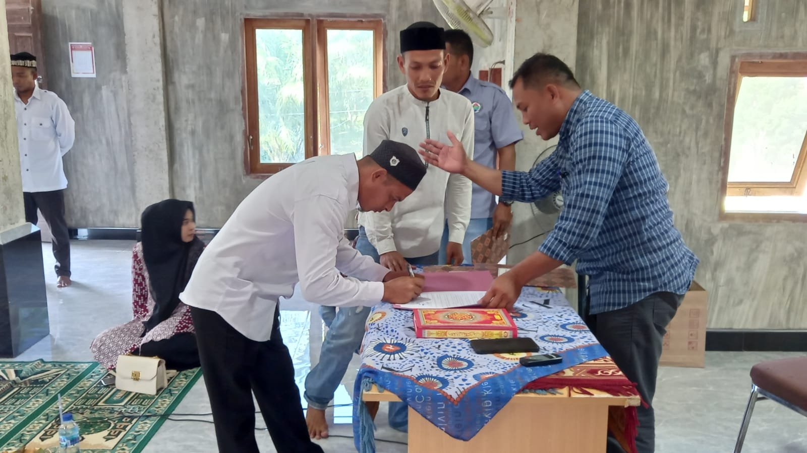 Pelantikan Perangkat Desa Seuneubok Buloh idi Tunong Berjalan Sukses