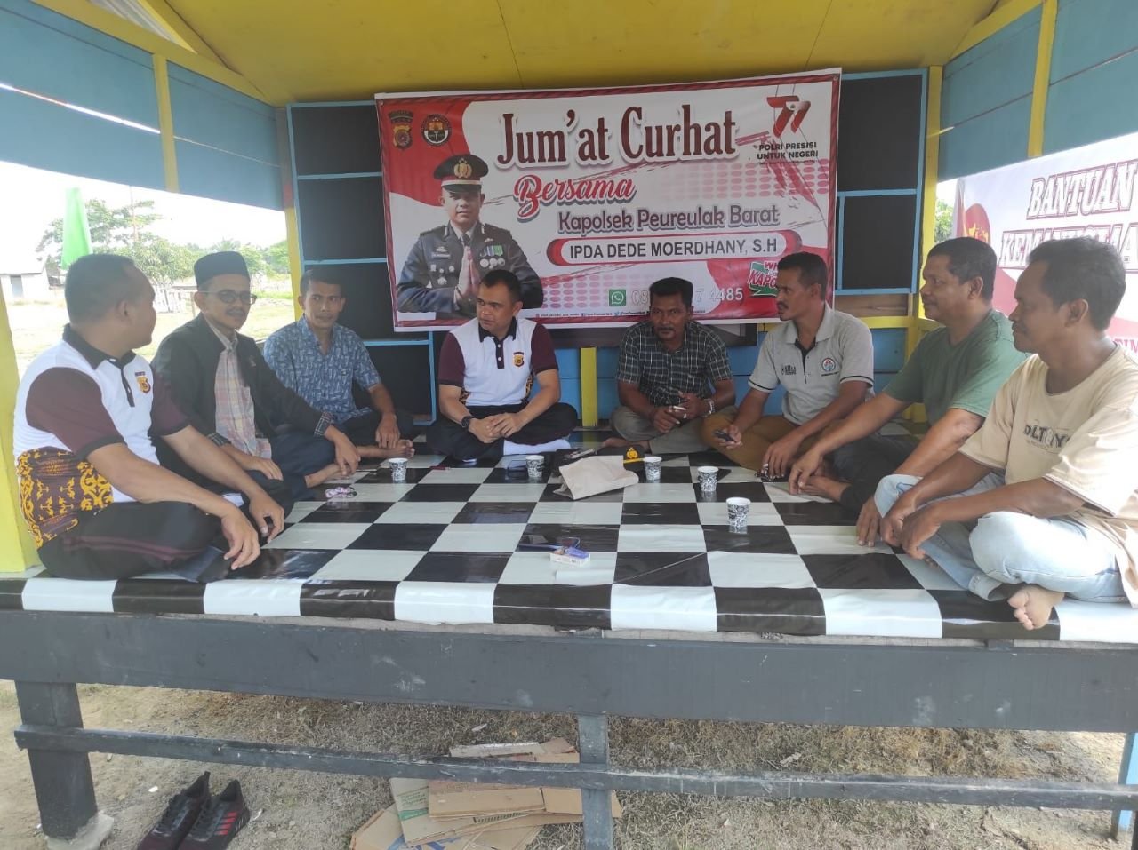 Jumat Curhat, Kapolsek Peureulak Barat Beri Pesan Kamtibmas Kepada Warga Beusa Seberang