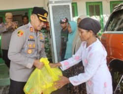 Polres Probolinggo Berikan Bansos Untuk Korban Kebakaran di Area TPI Paiton