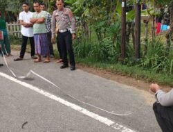 Unit Laka Satlantas Polres Aceh Timur Olah TKP Kecelakaan di Nurussalam Yang Mengakibatkan Seorang Pelajar Meninggal Dunia