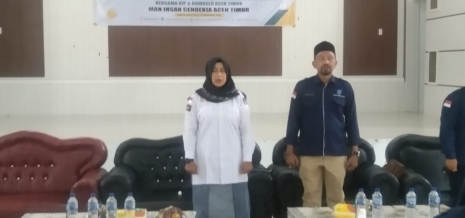 Man IC Aceh timur Berkerja sama dengan KIP Dan Bawaslu Aceh timur Seminar Pendidikan Politik Dan Sistem Demokrasi Indonesia Bagi Siswa/I.